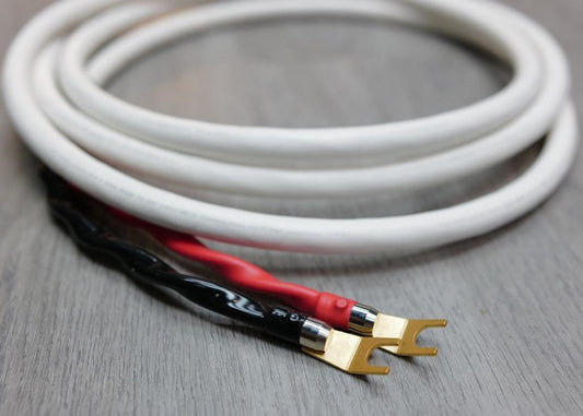 AET EVO 1304H Speaker Cables